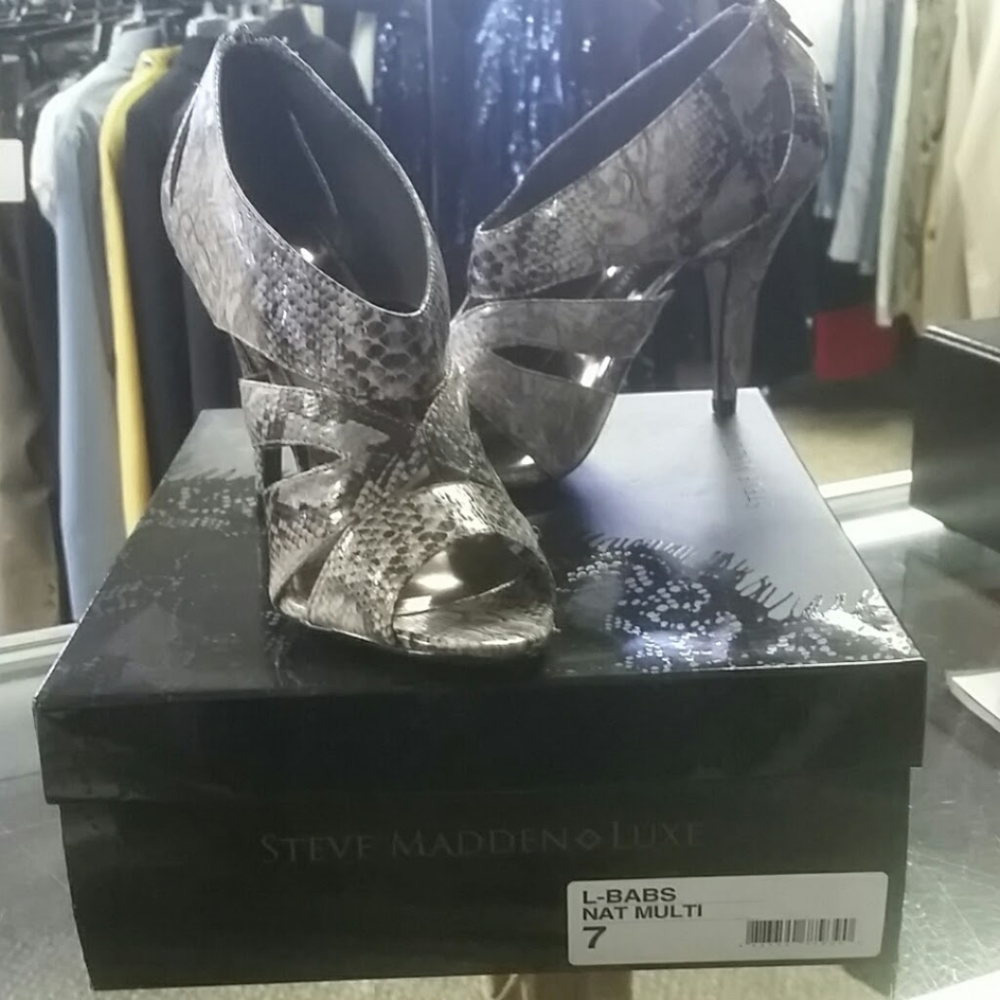 Heels - Picture 9 of 10